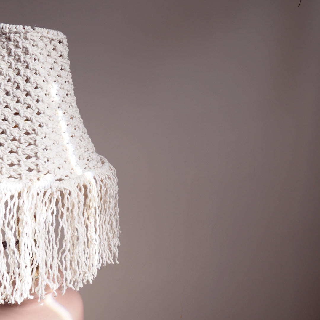Abat-jour en macramé fait à la main