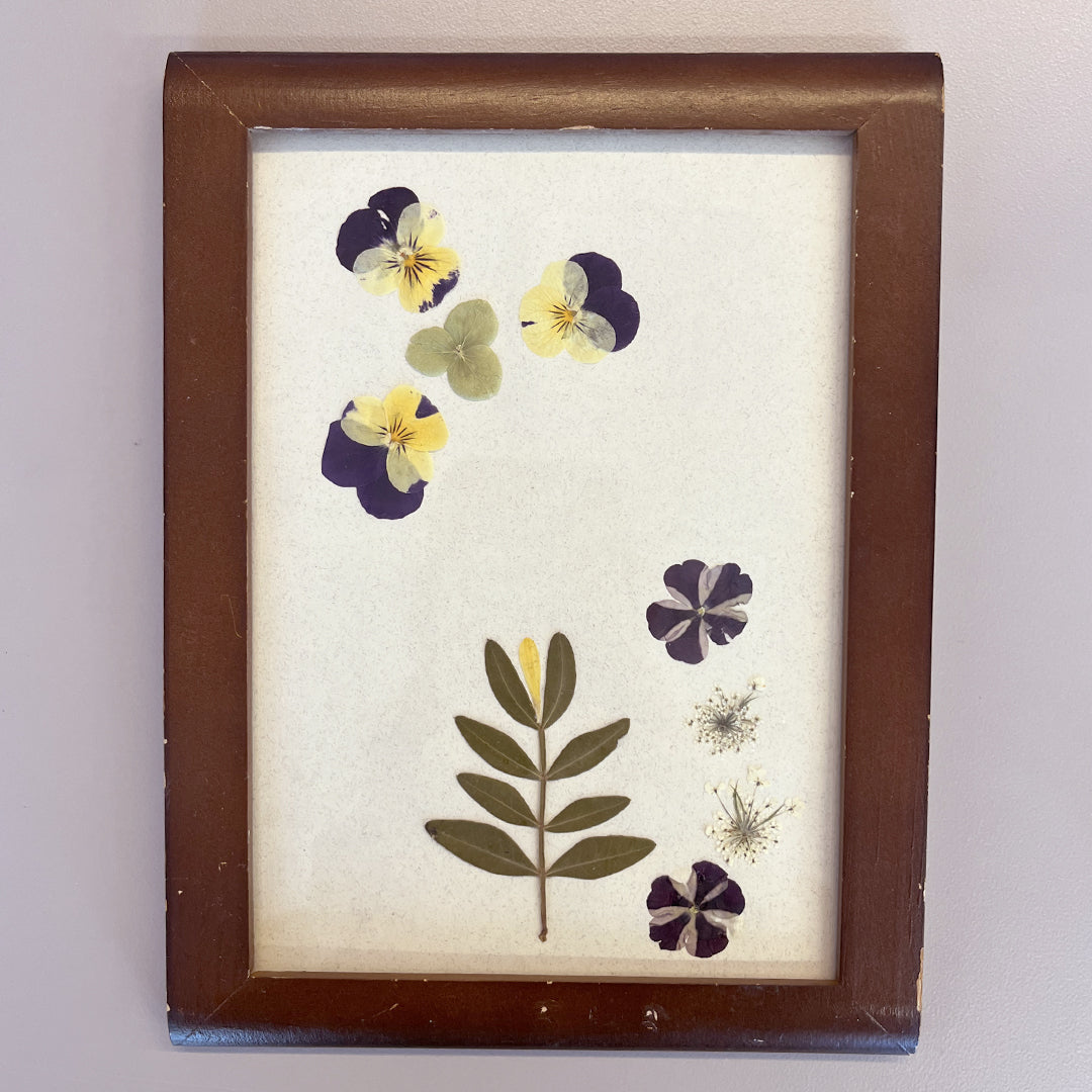 Tableau encadré d'un bouquet de fleurs séchées Tableau encadré d'un bouquet de fleurs séchées